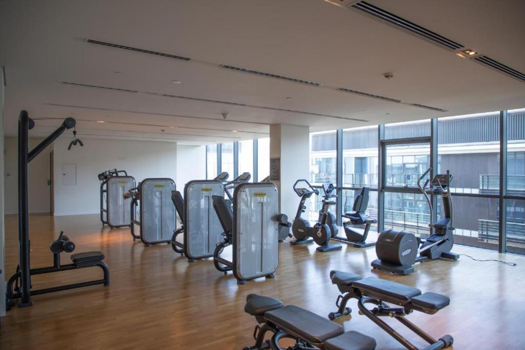 Luxury Apartment With Pool, Patio & Gym In City Walk Dubai Exterior photo